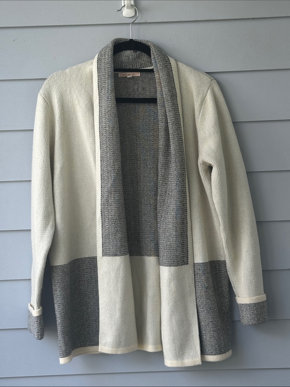 Skies Are Blue Two-Tone White and Black Open Cardigan